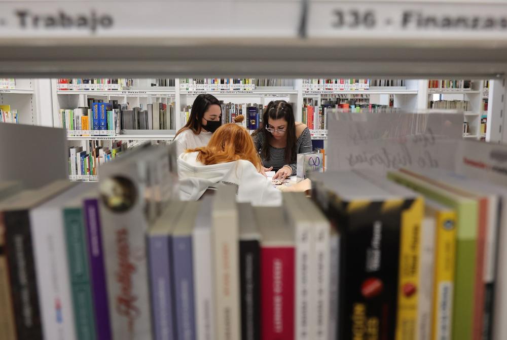 Imagen La Biblioteca Municipal de Salas Bajas vuelve a la actividad